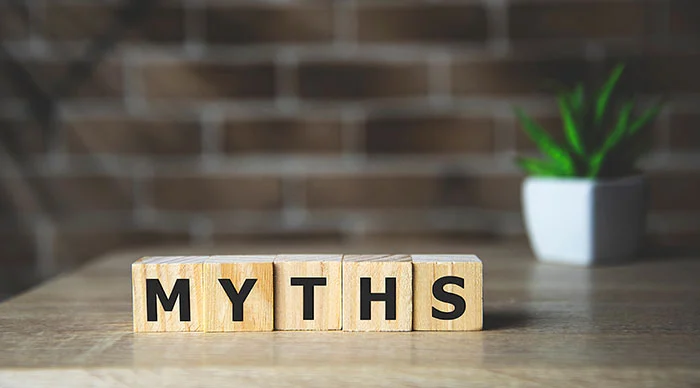 TOP 5 MYTHS ABOUT TOOTH SENSITIVITY